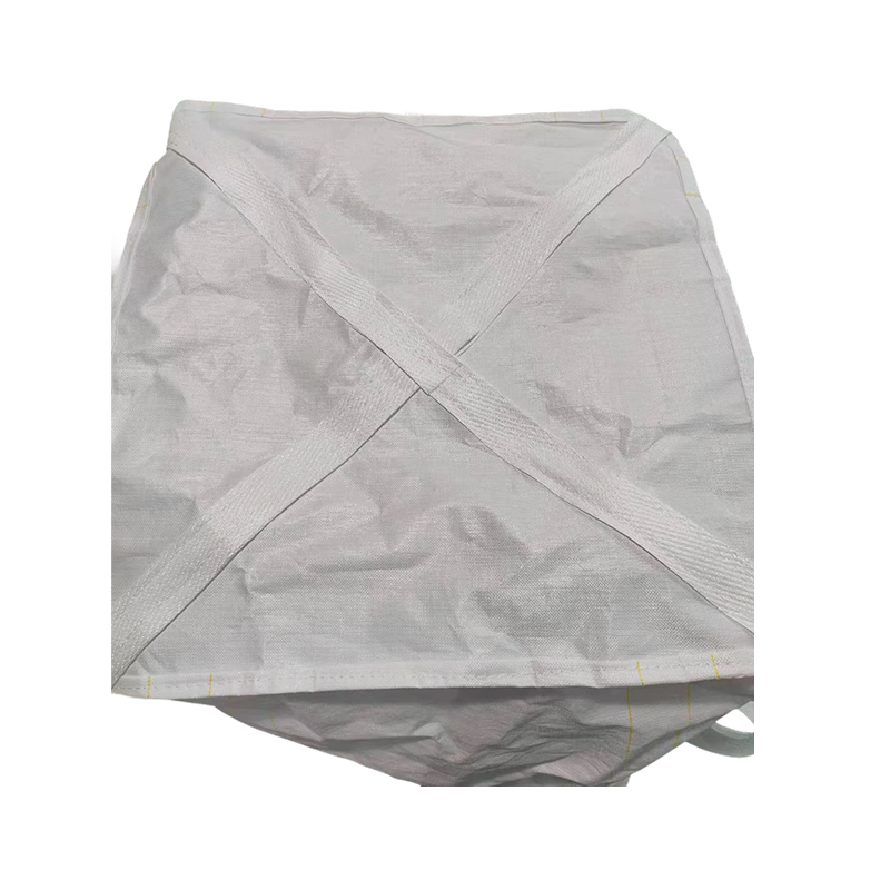 How can the flexibility of PP woven fabric be improved in low-temperature environments by adjusting the raw material ratio?